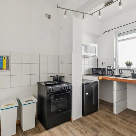 Monteur - Fuer Bis Zu 4 Personen In 65462 - Gg15
