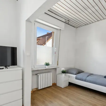 Monteur - Fuer Bis Zu 5 Personen In 65462 - Gg15 Appartamento Ginsheim-Gustavsburg